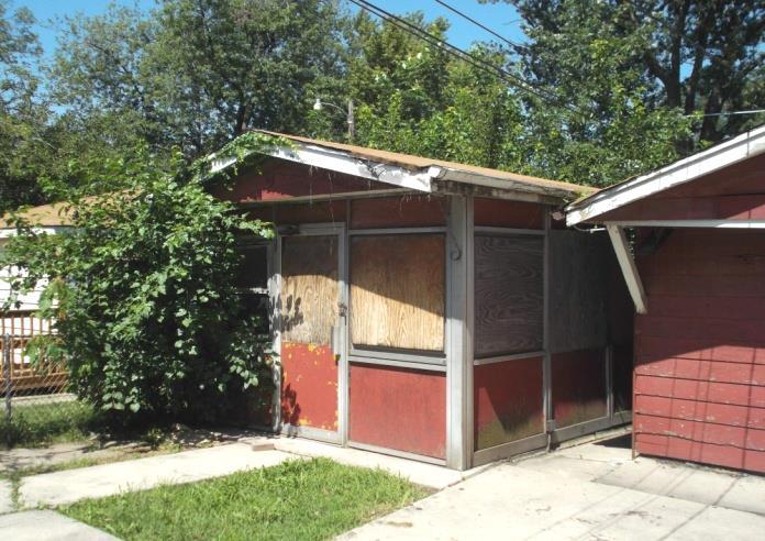 Imagine having to live next door to this poorly-maintained Fannie Mae foreclosure.