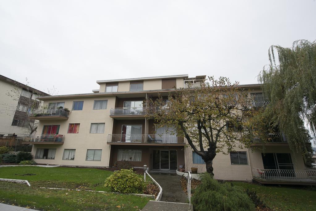 New Westminster, British Columbia For Sale 23 Suite Apartment Building For more information: Terry Harding Senior Vice President +1 604 691 6615 tharding@naicommercial.