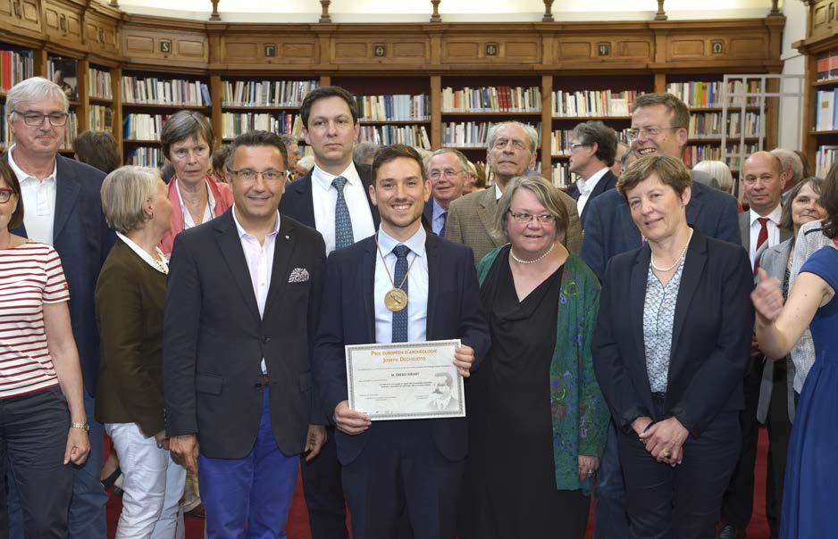 Archaeologist Eneko Hiriart, laureate of the first Joseph Déchelette European Archaeology Prize, which was presented to him on June 17, 2016 in the library of the scientist disappeared in 1914,