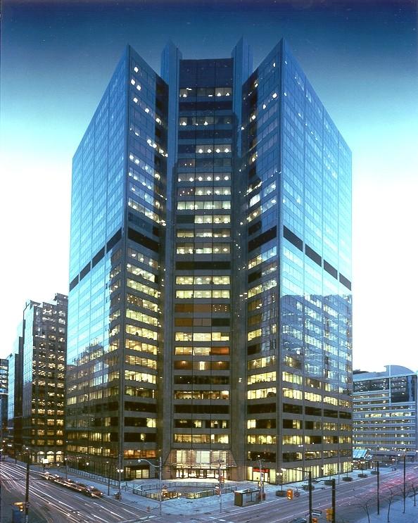 For Sublease OFFICE 145 King Street West (Southwest Corner of York and King Street West) FLOOR: AREA: ADDITIONAL RENT: 9 th Floor 24,692 sf (BOMA 1980) $26.