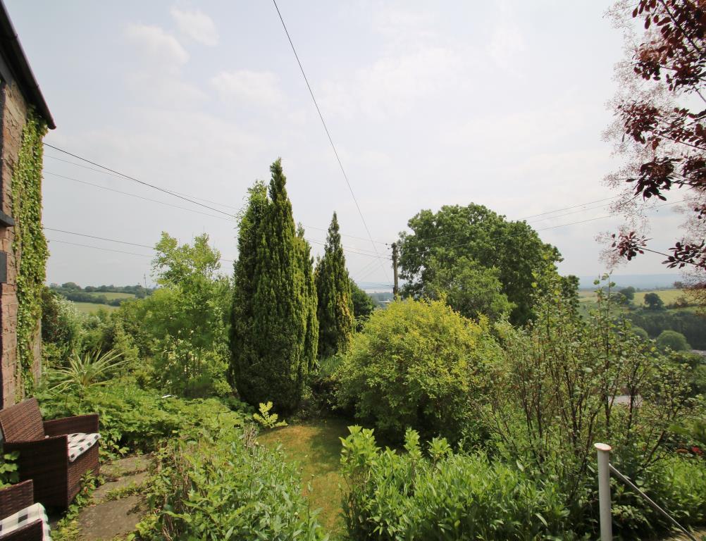 Enjoying the most magnificent views of the surrounding countryside with spacious accommodation.