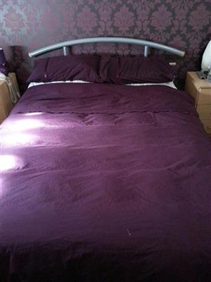 Bed. Purple