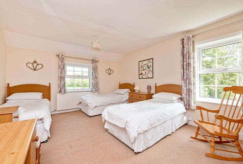 6 miles Farmhouse: Sitting room Drawing room Breakfast kitchen 5 bedrooms (2 en-suite) House bathroom Parking EPC Rating E 1, 4-bed cottage 4, 2-bed bungalows 5, 3-bed cottages 3, 2-bed cottages