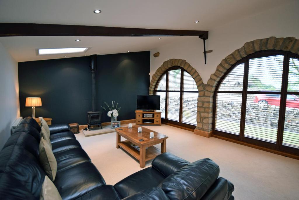 Blantyres Barn Hill End Lane Harden An immaculately presented 5-bedroom barn conversion offering spacious living accommodation and benefiting from