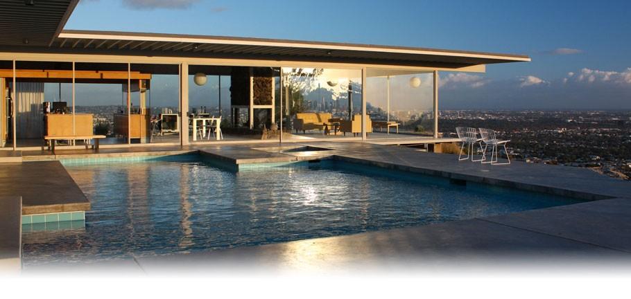 completed in 1959 for Buck Stahl and his family Buck Stahl had envisioned a modernist glass and steel constructed house that offered panoramic views of Los Angeles when he originally purchased the