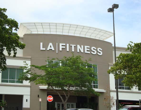LA Fitness AnewLA Fitness has opened in Midtown. Located at the southwest corner of University Drive and SW 10th Street, the new structure replaces the former Office Max.
