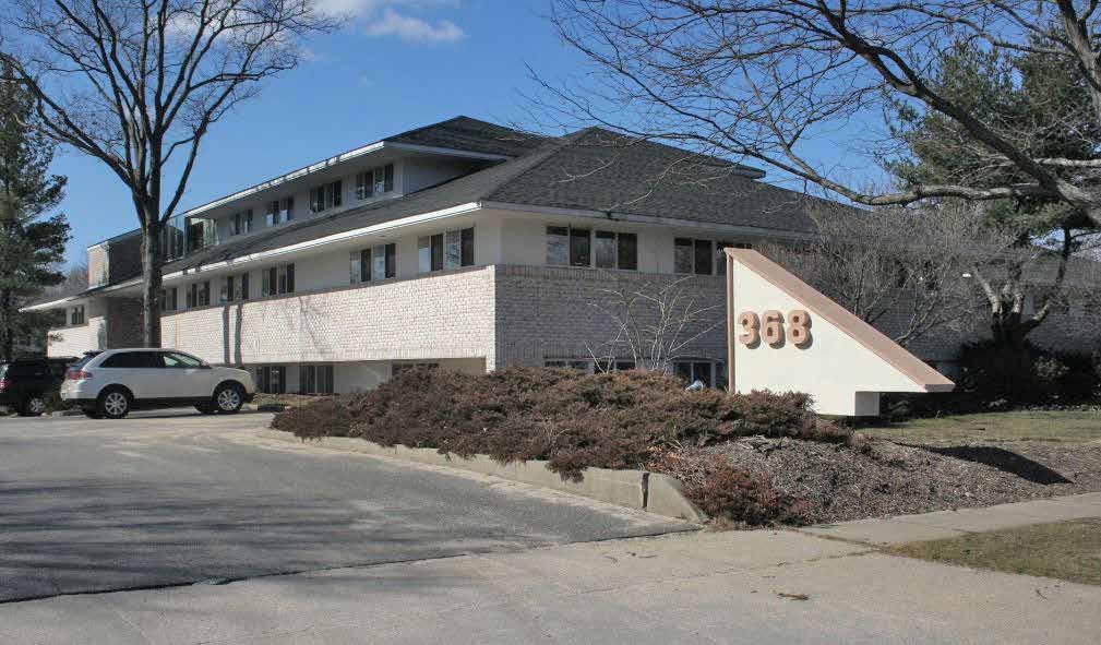 Exclusive report October 2016 commercial office 368 Veterans Memorial highway commack, ny - suffolk western New Listing lease/sale details: Building Size: 17,044 SF Total Space: 6,243 SF Parking