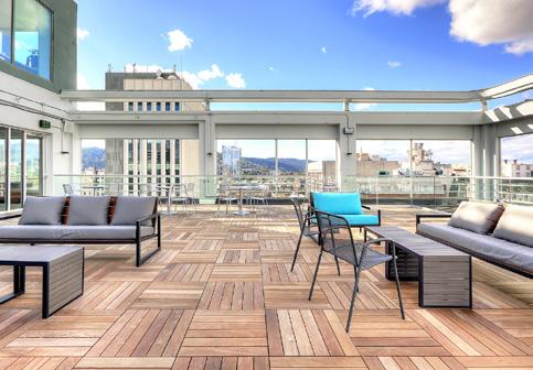 employee parties or invite guests to enjoy expansive views of greater Portland.