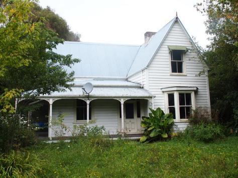 (Dwelling) Register Item Number: 364 Building Type: Residential Commercial Industrial Recreation Institutional Agriculture Other Location: 14 Wikitoria Road, Putiki, Whanganui Heritage NZ Pouhere