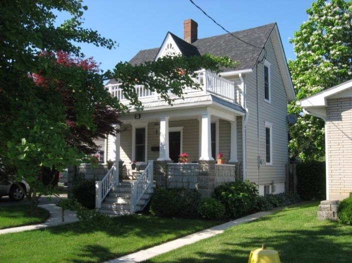 87 Elizabeth Street Date Added to Registry: 8-Sep-2014 Historic Period and/or Date of Erection: 1878 Historical Significance: The first known owner of this residence was W.M.H. Darr and family in 1932.