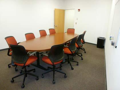 The layout is conducive to personal discussions and collaborations with team members.