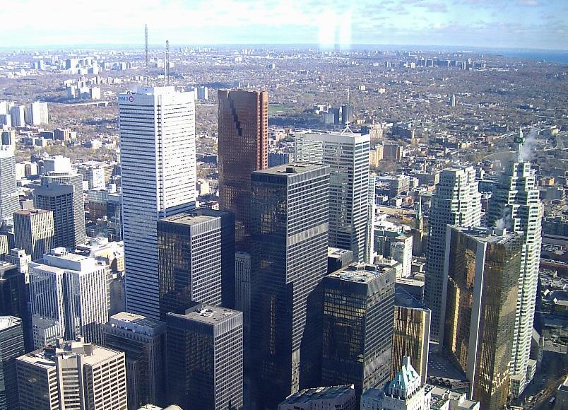 Greater Toronto Area Despite surge in new speculative construction mid-size space is almost non-existent The total vacancy rate ended the year at 2.