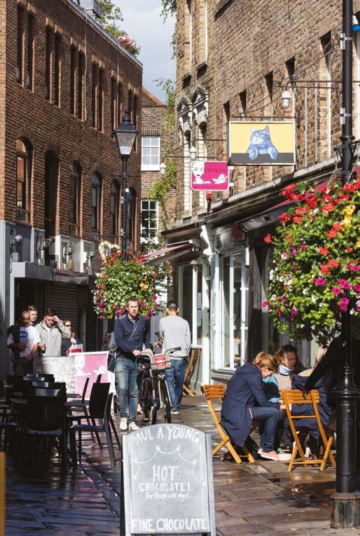 Location Bustling Upper Street leads north from