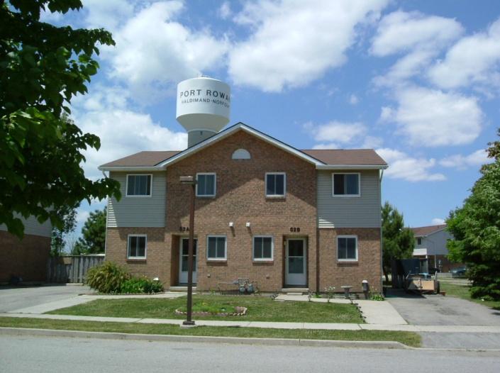 Long Point Area Non-Profit Housing Corporation Project Name and Address Erie Park Place, 38 Erie Avenue, Port Rowan, Ontario 12 (4 2 bedroom, 2 3 bedroom, 6 4 bedroom)
