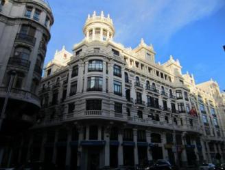 Sale & Leaseback option; binding contract until December 2024. Location: Gran Via 6, Madrid Price : 4.