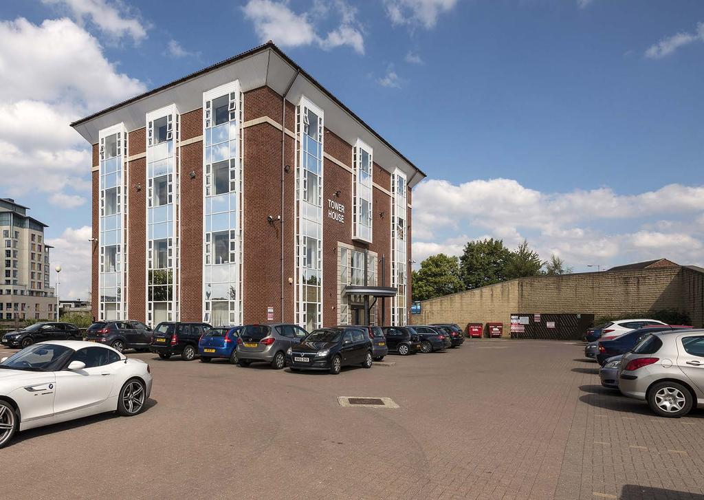 EXECUTIVE SUMMARY A modern, 9,969 sq ft office unit with generous parking provision on an attractive Riverside plot with complementary café facility.