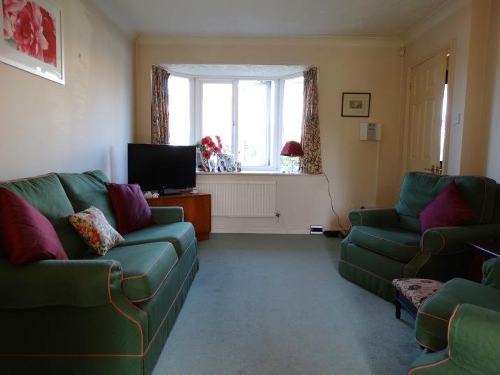 DESCRIPTION Conveniently situated within easy walking distance of Marden village centre and the mainline station.