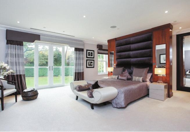 Situation Park House is located near the end of Gorse Hill Road which is a private road forming part of the Wentworth Estate.