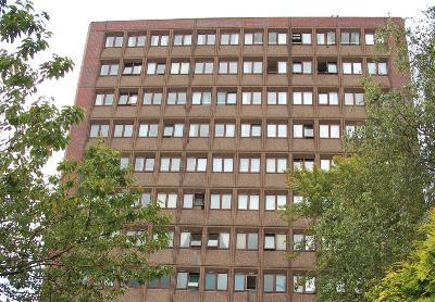 36 Other charges: 32.63 Total cost: 105.99 Multi-Storey flat, No, Gas central heating, Suitable for a single person or couple. Heating charge included in the rent. Keys available now.