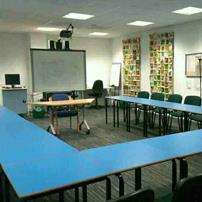 Ideal for large classes and meetings, or lectures and events.