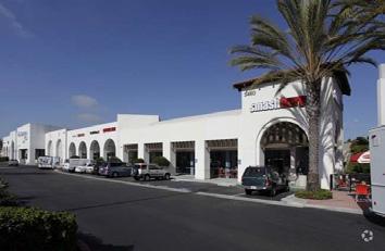 Lease Comparables LEASE COMPARABLES 1 1,158 SF Retail Lease Signed Mar 2016 for $3.