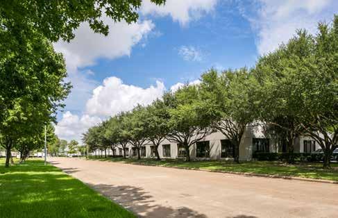 INVESTMENT HIGHLIGHTS LEADING SUBMARKET FUNDAMENTALS The Northwest industrial submarket is one of the oldest in Houston, serving some of the city s most historic trade routes and comprising the