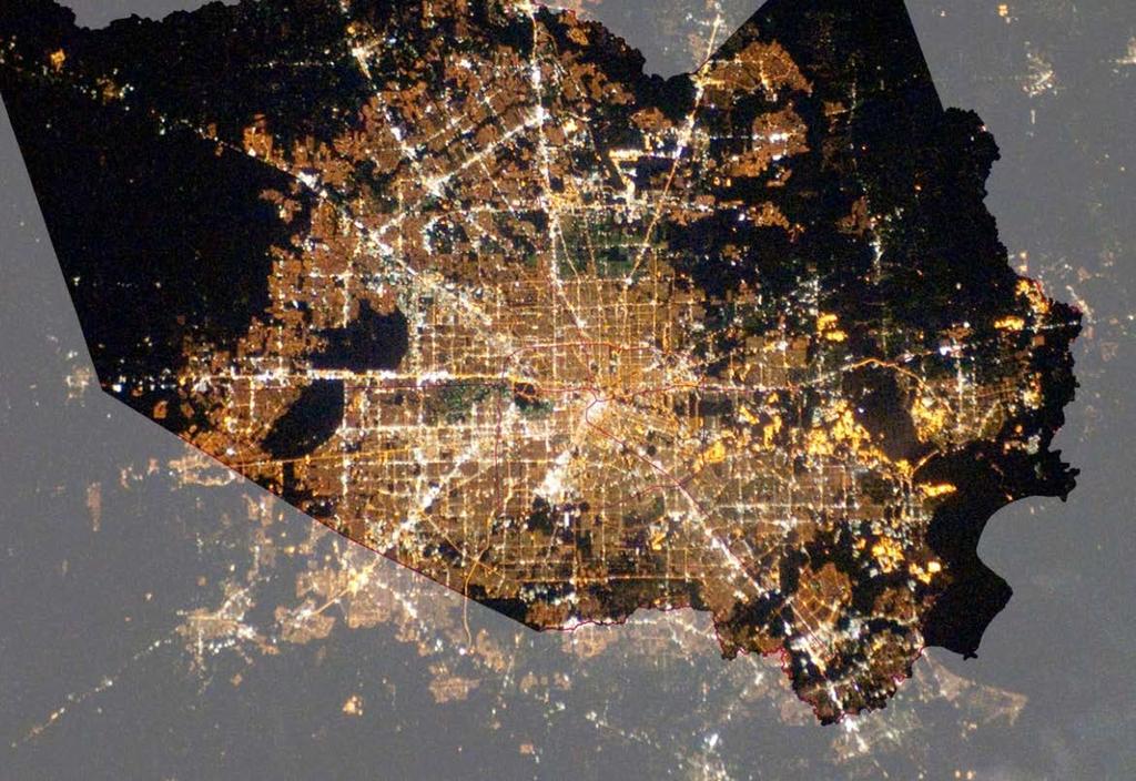 2010 ISS Night Photo of Houston Metro Area 1775 square miles of territory 4 th largest city in US Unincorporated population would be 5 th largest city 2 largest cities in US without zoning Busiest