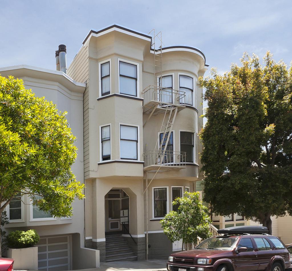 PACIFIC HEIGHTS MULTI-FAMILY PROPERTY!