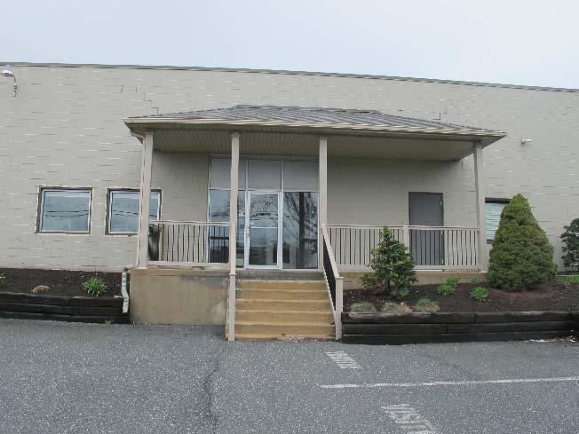 For Lease 717.293.4477 Manufacturing Building 2754 Creek Hill Road Leola, PA 17540 Total Square Feet: 48,750 square feet Lease Rate: $4.95/SF N/N/N Description: Great manufacturing building for lease.