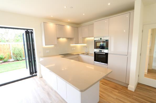 Accommodation \ Newly Formed Gated Development In This Private Road Adjacent To The Prestigious Benfleet Road And Ideally Located For Hadleigh Country Park, Hadleigh Castle And Olympic Cycle Track \