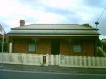 1986: Former Victorian dwelling,