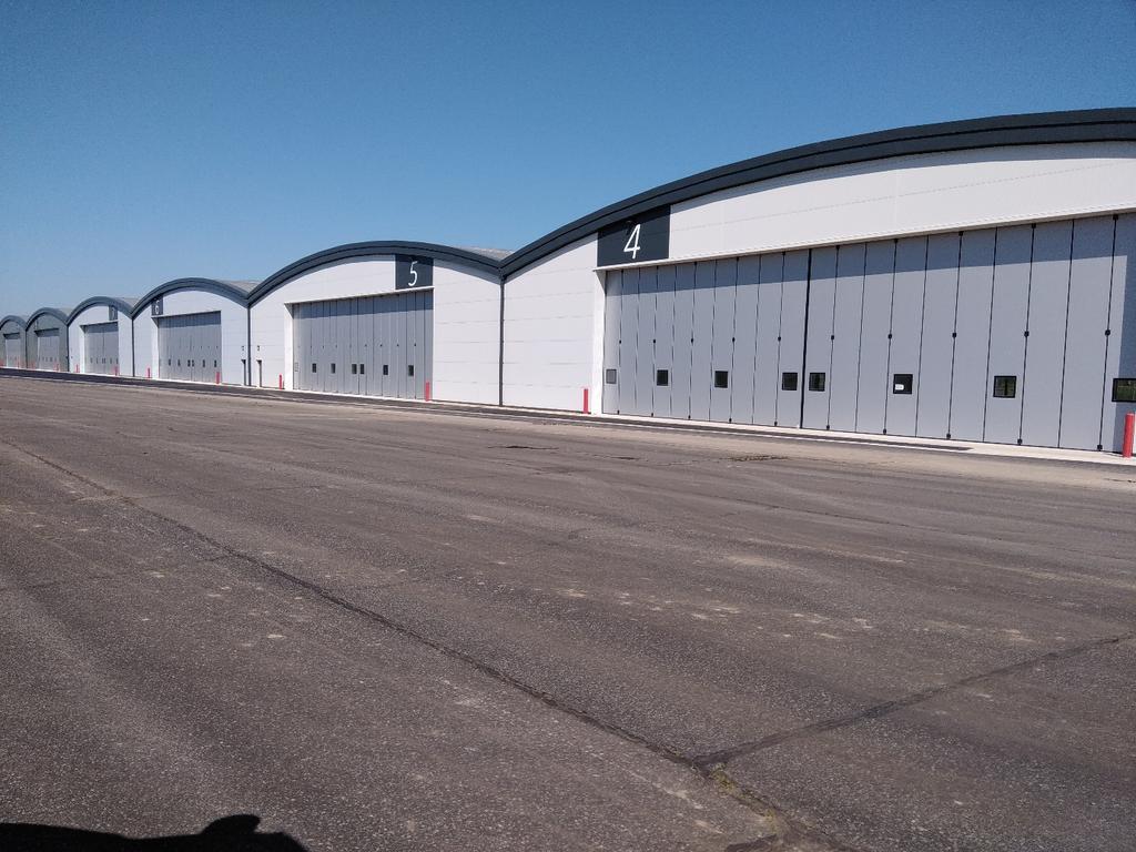 To Let Business Hangars 01489 579 579 Solent Airport Business