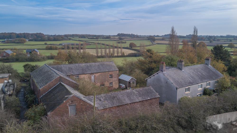 RESIDENTIAL DEVELOPMENT SITE WINDMILL FARM PRESTON ON THE HILL CHESHIRE WA4 4AZ An increasingly rare opportunity to acquire a mixed residential development opportunity in a popular and accessible
