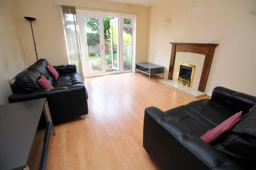 Nottingham City Hospital is also close by. * The property would benefit from some upgrading but briefly comprises of an Entrance Hall, Kitchen, Lounge, Two Bedrooms and Family Bathroom.