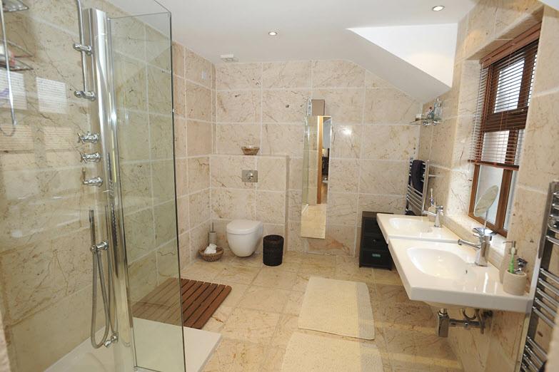 shower, his and hers sinks, low flush wc, floor