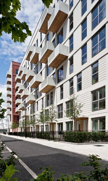 Alongside acting as the main contractor for plot N02, Ardmore manufactured and installed the balconies in-house,