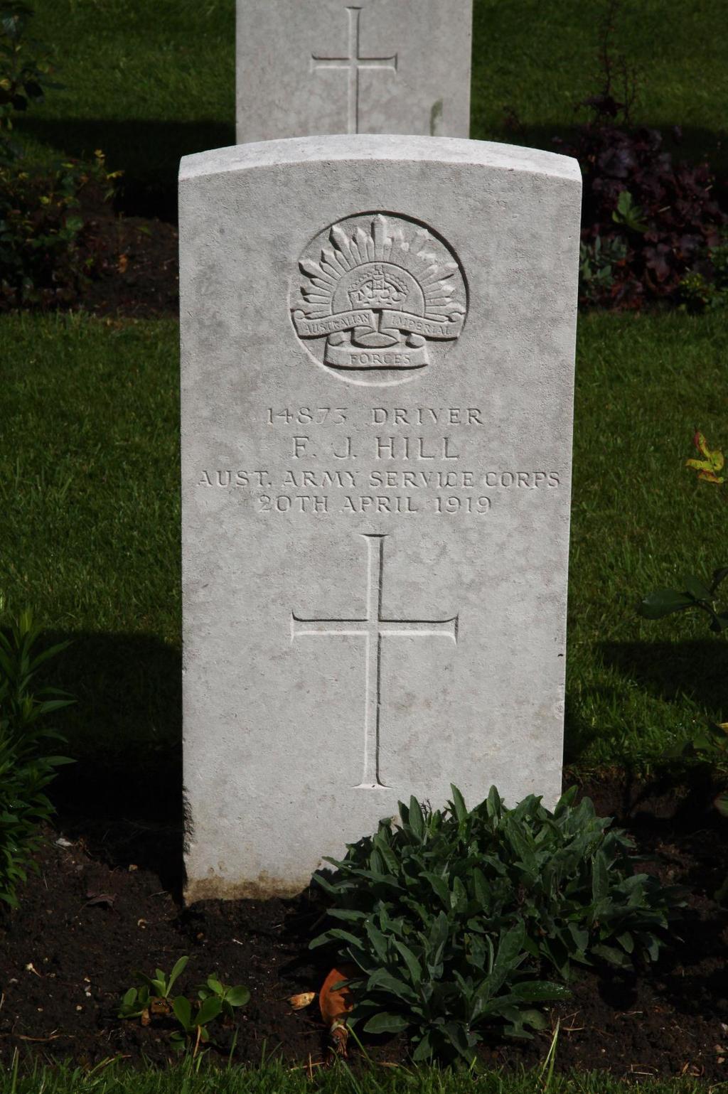 Photo of Driver F. J. Hill s CWGC headstone in St.