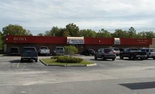 Available Retail Property Profile 1 of 1 Summary (5877) Bowling Alley 850822 US HWY 17 Yulee, FL 32097 Building/Space Construction Status: Existing Primary Use: Retail Year Built: 1989 # Buildings: 1
