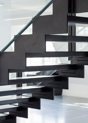 interconnecting staircase between floor 7 and 8 - Floor 8 terrace with floor