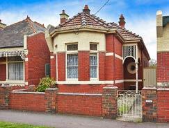 The popular suburbs of Collingwood, Fitzroy, East Melbourne and West Melbourne were exceptions with