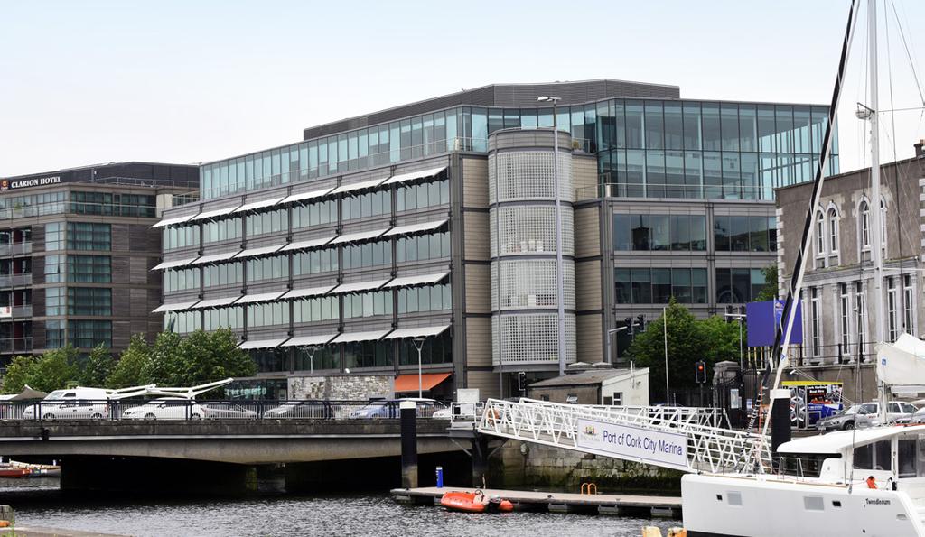 DESCRIPTION THIS IMPOSING BLOCK FACING The development forms part of the mixed THE RIVER LEE COMPRISES use City Quarter scheme which includes offices, retail, the four star 191 bedroomed A FIVE