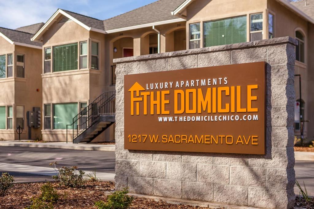 THE DOMICILE 32 Residential Units $8,800,000 1217 W.