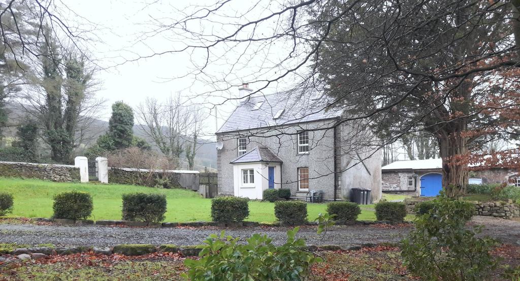 13acre site, a substantial 3 bay wagon roofed hay barn & large attractive stone garage.