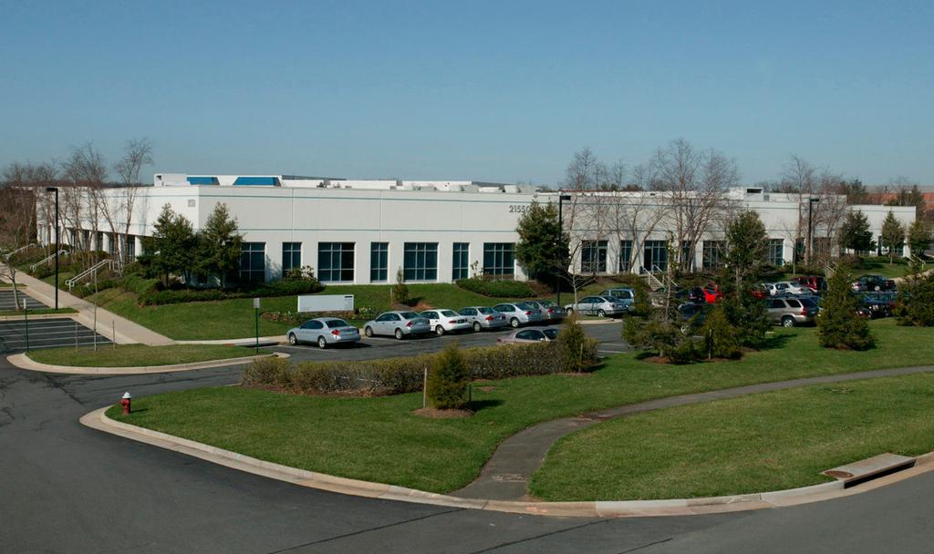 For Lease Flex/Warehouse Space Available 21550 Beaumeade Circle, Ashburn, VA 20147 For more information: Ryan Goeller, CCIM +1 571 382 2060