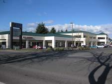 Plaza by the Green 24437 Russell Road Kent, WA 98032 Total SF: 3,624 Suite 106 1,524 RSF Retail - Open layout, high ceiling Suite 108 2,100 RSF Retail - Former salon space Suites 106-108 3,624 RSF