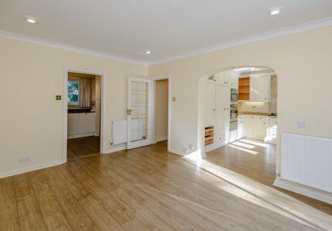 Burwood Park is a gated development one of the areas most desirable private estates.