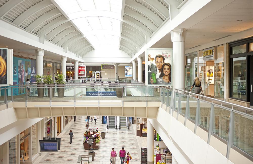 PROJECT OVERVIEW South Shore Plaza is a premier retail and dining destination on Boston s affluent South Shore. This super-regional mall offers more than 1.