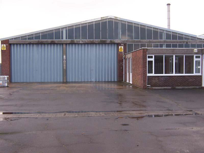 Unit R Stover Trading Estate, Wellington Drive, Yate, Bristol, BS37 5NZ Tenure: TO LET Trade Counter / Warehouse Unit 15,399 sq ft (1,431 sq m) on a site of 0.98 acres (0.