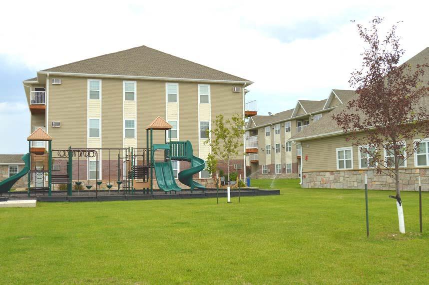 BOULDER RIDGE APARTMENTS 900, 904, 906, 908, 909, 912 PARK AVENUE, WATFORD CITY, ND 58854 FAST FACTS NUMBER OF BUILDINGS 4 APARTMENT UNITS 168 GARAGE UNITS 192 YEAR BUILT 2013 COUNTY McKENZIE