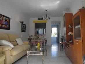 Ref Id: R581805 Nueva Andalucía Middle Floor Apartment 100 m² 81 m² Setting :